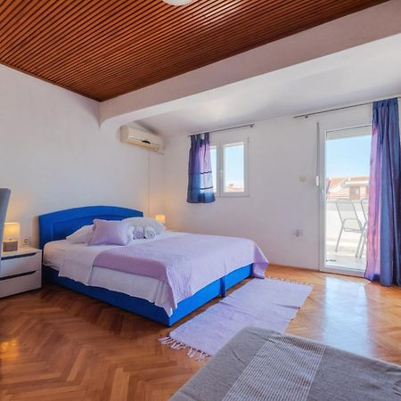 Perica Apartment And Perica Room With Separate Entrance Zadar Exterior photo